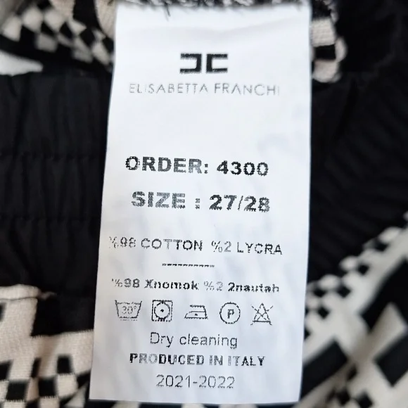 Stylish Black and White Patterned Women's Pants - Picture 4 of 4